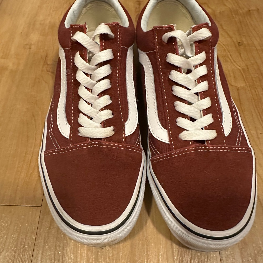Vans Old Skool Burgundy - Size 6.5